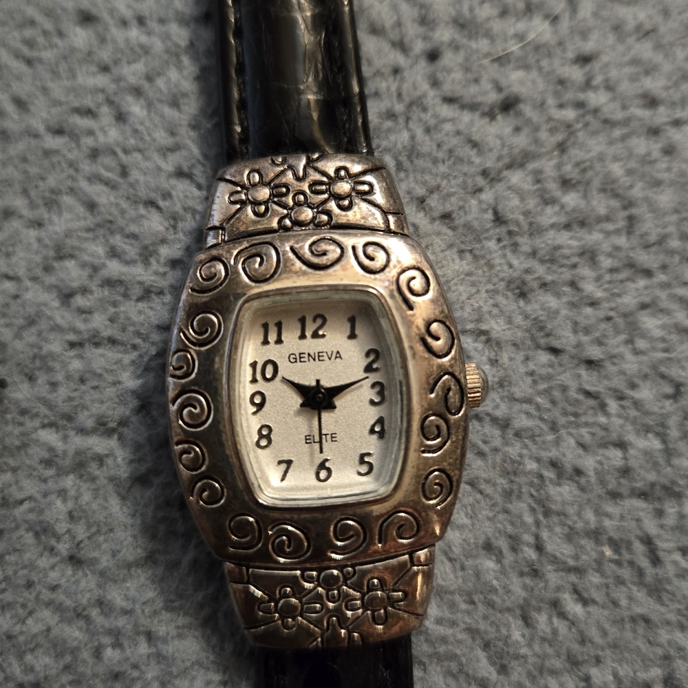 Five Watches - image 7